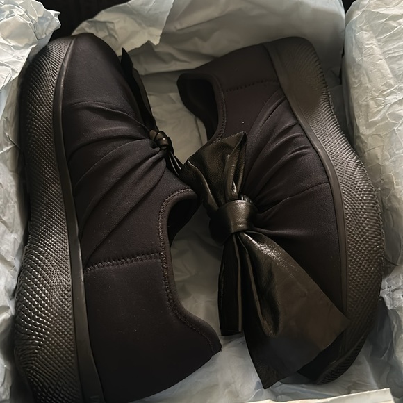 100% Authentic Prada Milano women’s shoes NWT - New - Picture 7 of 10